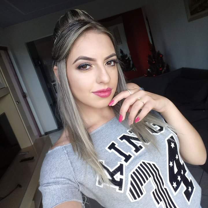 Emillyn - ID: 100374
