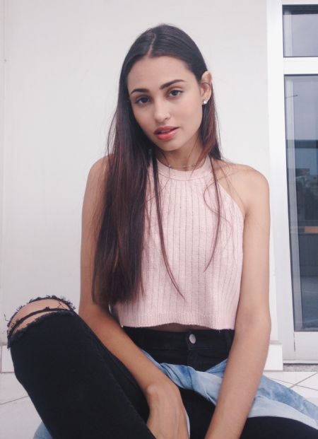 Michaela - ID: 111623 - 357625