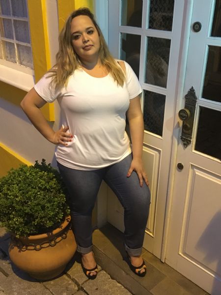 Amanda Monique - ID: 123650