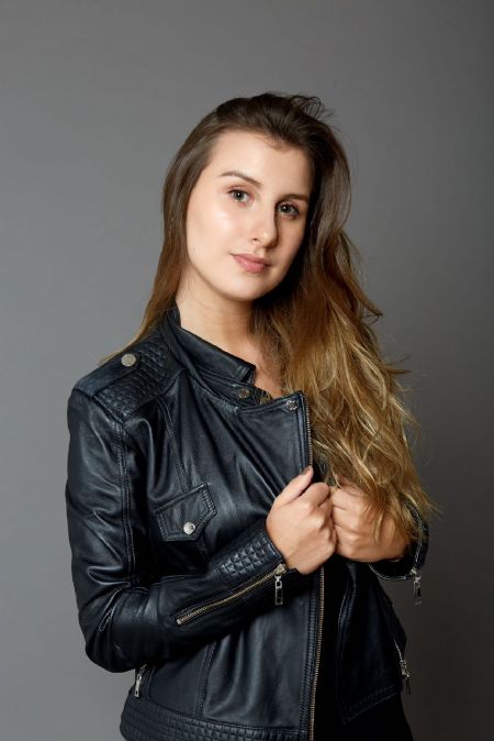 Isabele - ID: 143263 - 399802