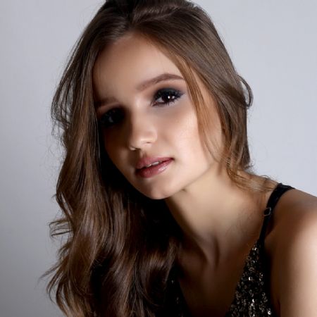 Anna Livya - ID: 148899