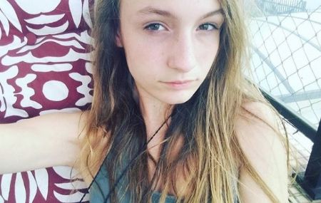 Nina - ID: 152881 - 413043