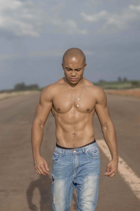 Rodrigo - ID: 180382