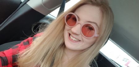 Priscilla - ID: 185403 - 454753