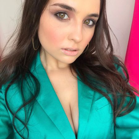 Laura - ID: 198574