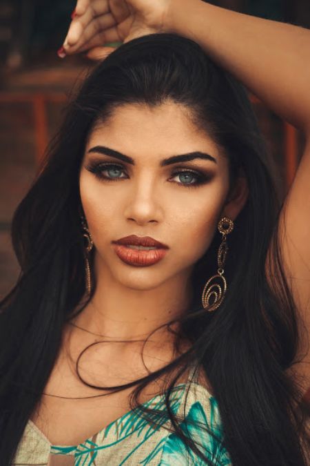 GABRIELLE - ID: 211209