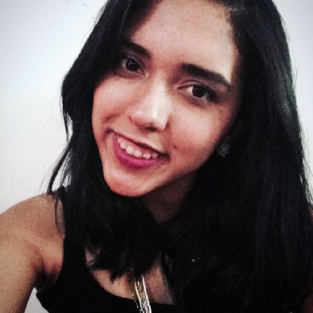 Bruna - ID: 214050 - 498310