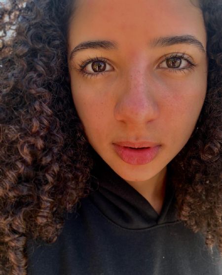 Giovanna - ID: 243158