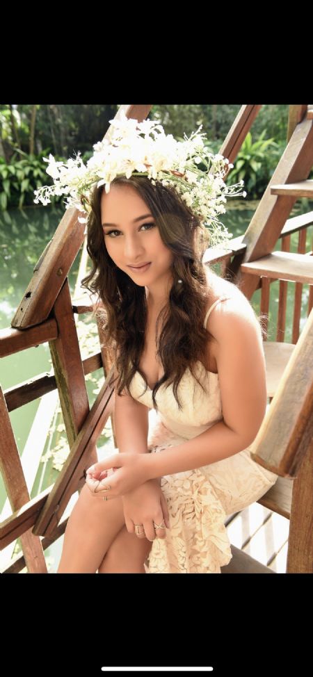 Gabriela - ID: 262192
