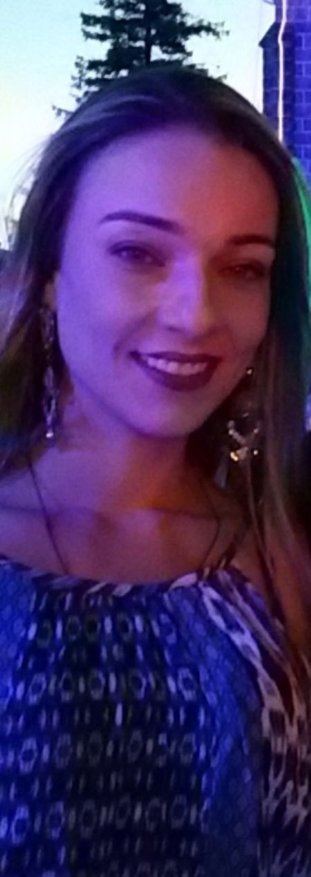 Luciane - ID: 27802