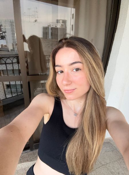 Julia  - ID: 386043