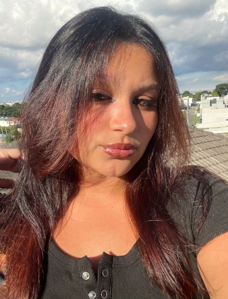 Laury - ID: 403607