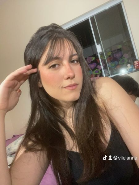 Anna Clara  - ID: 571876