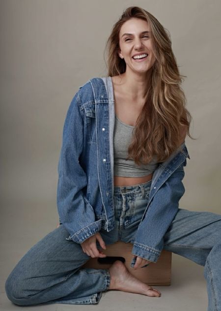 Letícia - ID: 584162 - 828514