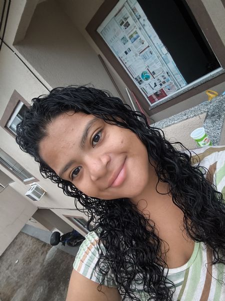 Ana Beatriz - ID: 598990 - 845883