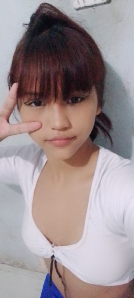 Estefani - ID: 609453