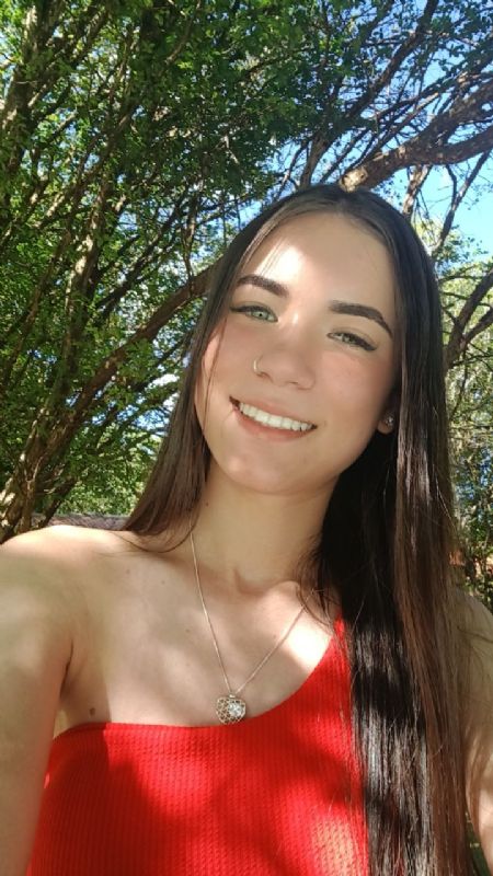 Larissa - ID: 610738