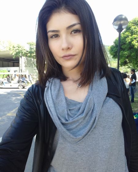 Fernanda - ID: 69292